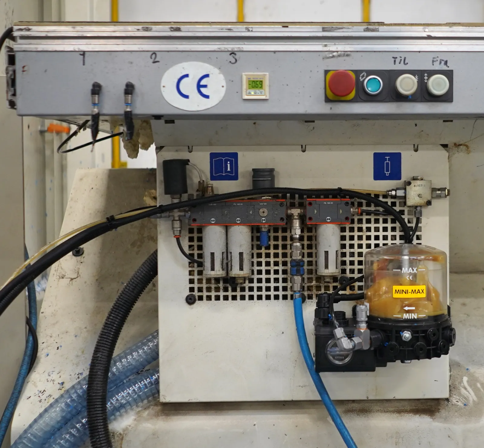 Centralsm&oslash;ringssystem med pumpe og fordelere fra JO Hydraulics