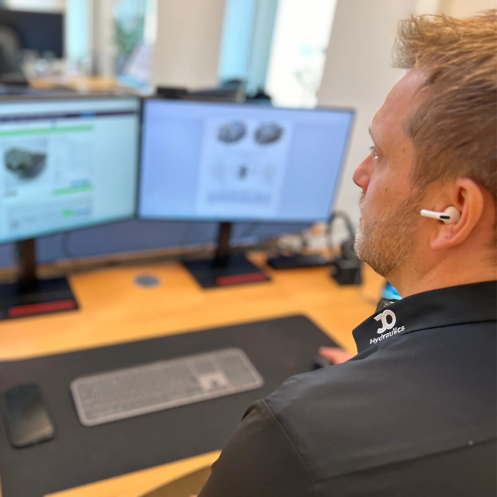 CETOP 1-certificerede hydraulikspecialister yder teknisk r&aring;dgivning