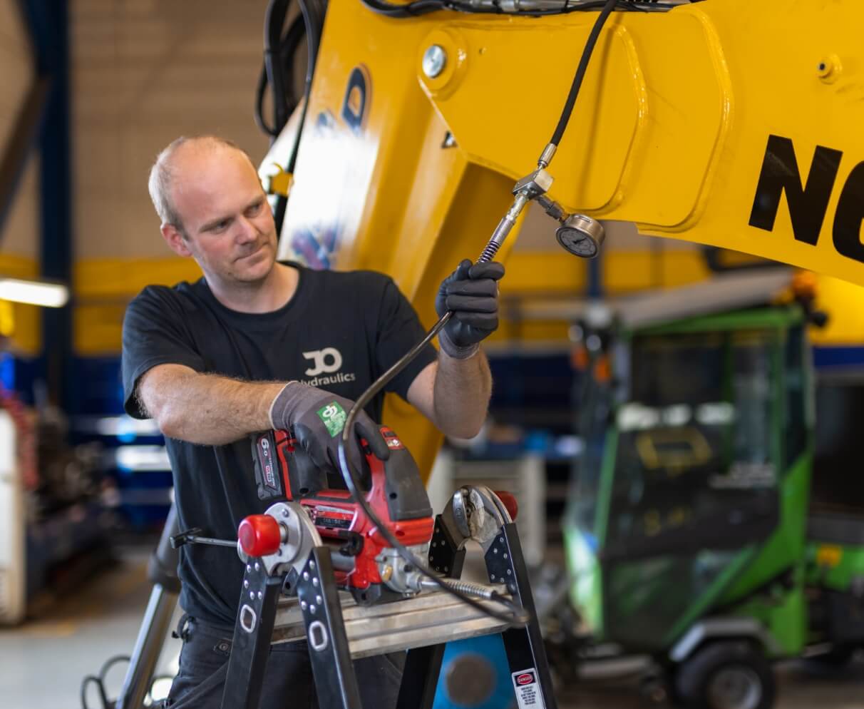 Mont&oslash;r fra JO Hydraulics i arbejde