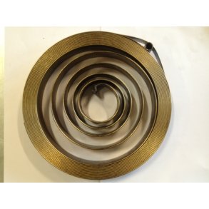 Fjeder for slangerulle