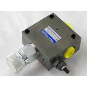 Prioritetsventil med overtryksventil